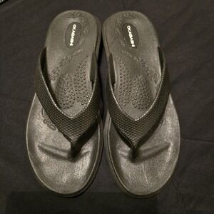 Okabashi Women's Black Textured Strap Flip Flop Sandals